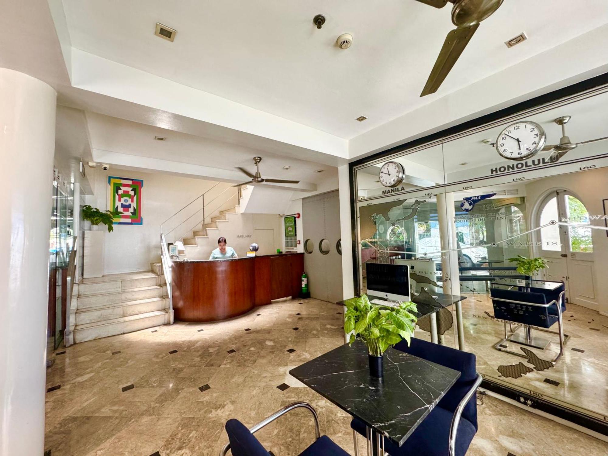 The Clipper House, Poblacion Makati Manila Bagian luar foto