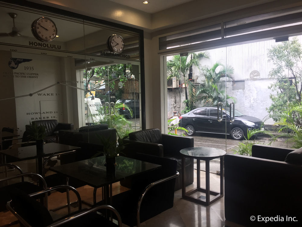 The Clipper House, Poblacion Makati Manila Bagian luar foto