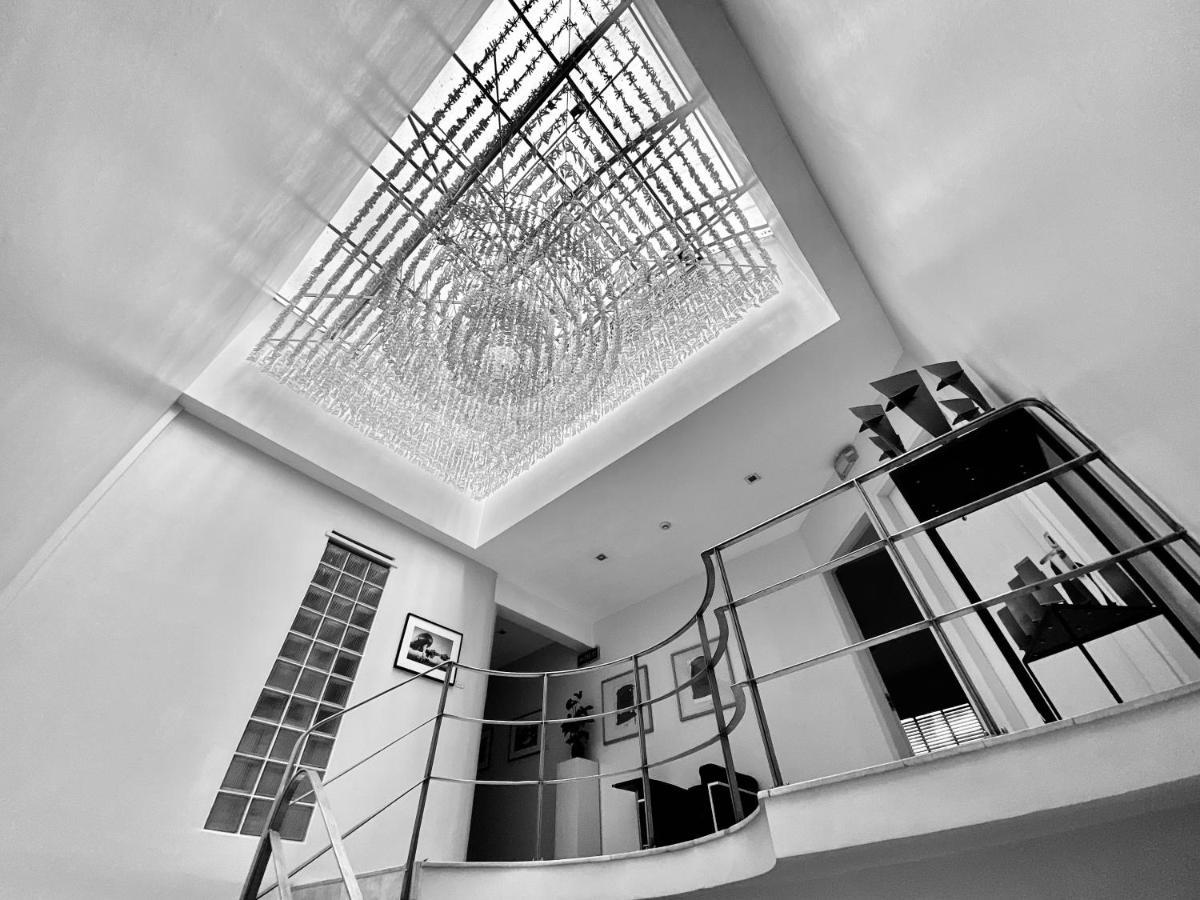 The Clipper House, Poblacion Makati Manila Bagian luar foto